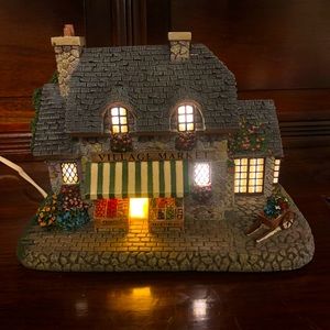 Thomas Kinkade 2001 Hawthorne Village " market